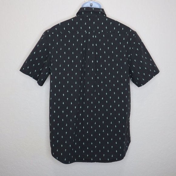 Old Navy* Men's Short Sleeve Button Down Curved‎ Hem Chest Pocket Shirt~ Large - Picture 2 of 11